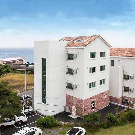 Jeju Aria Pension Экстерьер фото