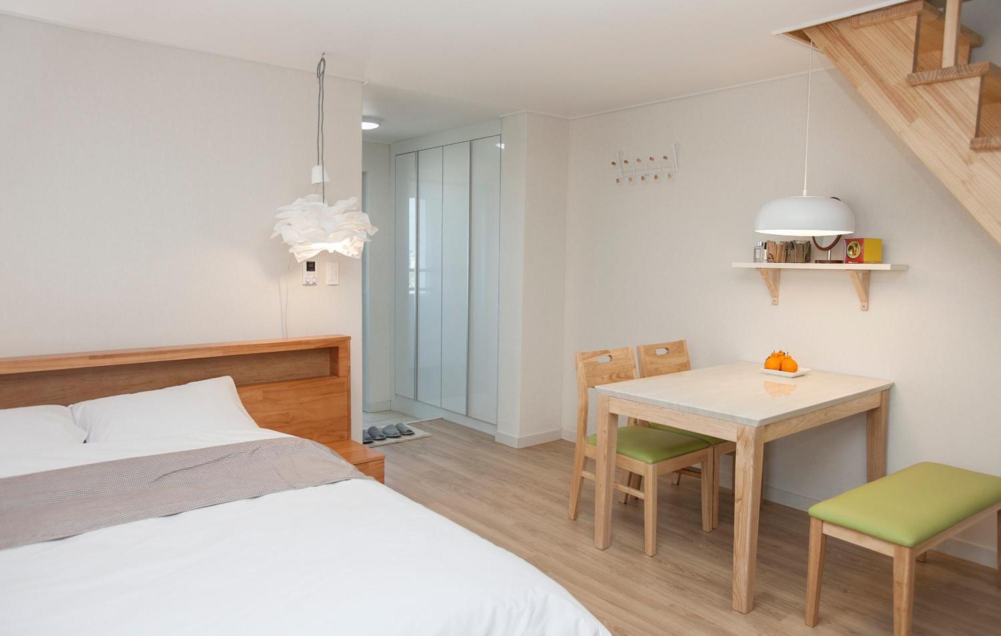 Jeju Aria Pension Экстерьер фото