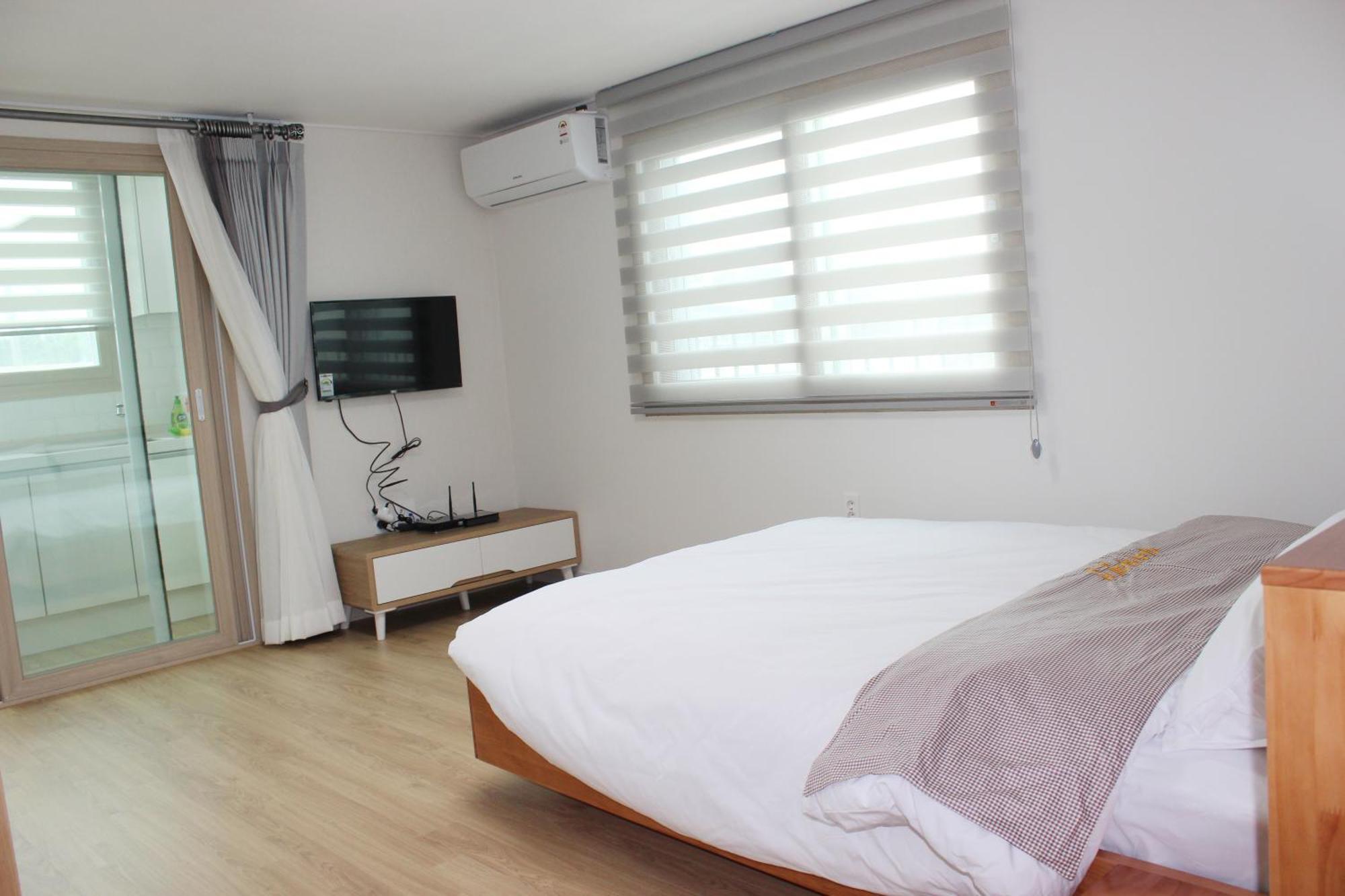 Jeju Aria Pension Экстерьер фото