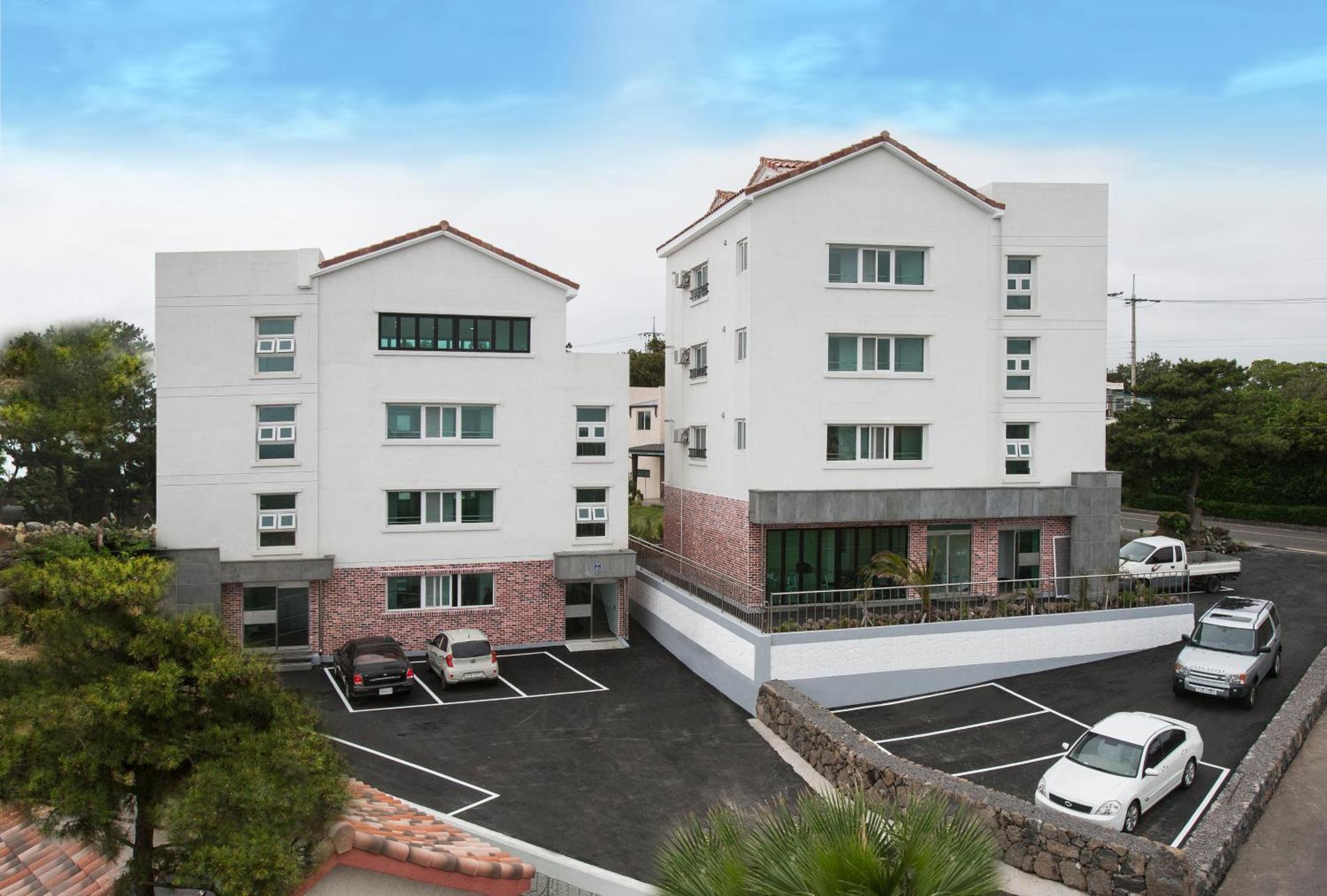 Jeju Aria Pension Экстерьер фото